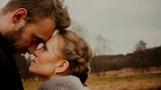 Nie kocha się za coś, kocha się kogoś ... . + Gdańsk - film z wesela