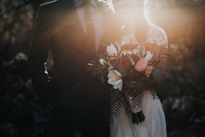 Ślub w motywie rustykalnym - jak wybrać zaproszenia i dodatki?